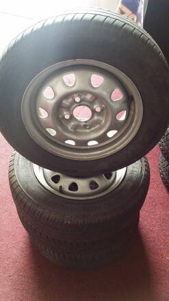 Voucher 2: Kompletní přezutí kol – plechová do 17"